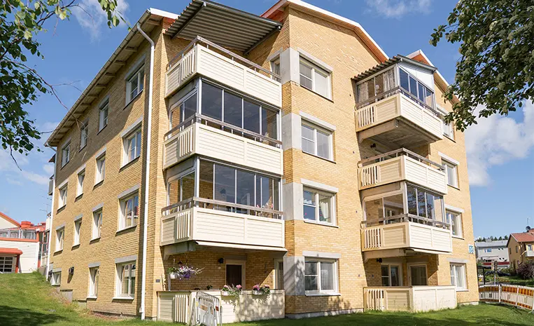 Bild på fastigheten Ängecenter, adresserna Spjutgatan 1 A - B, Ängsvägen 33 - 37