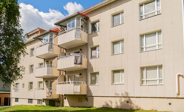 Bild på fastigheten Bågen-Pilen adresserna  Murbergsvägen 2-28, Herrgårdsvägen 1-17 och Pilgatan 1-9